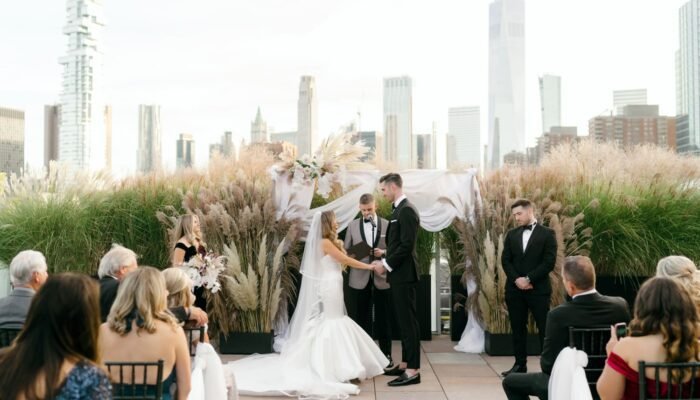 10 Most Romantic Venues For This Wedding Season in New York 1 tribeca rooftop wedding 04 | NYC Limo Service